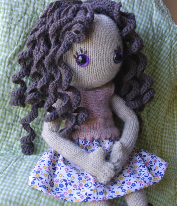 pixie knitted doll hand-sewn skirt image